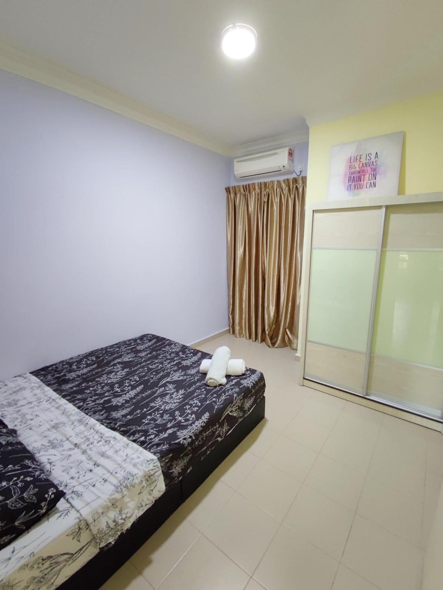 Jojo Homestay Tiara Residence Desaru Extérieur photo